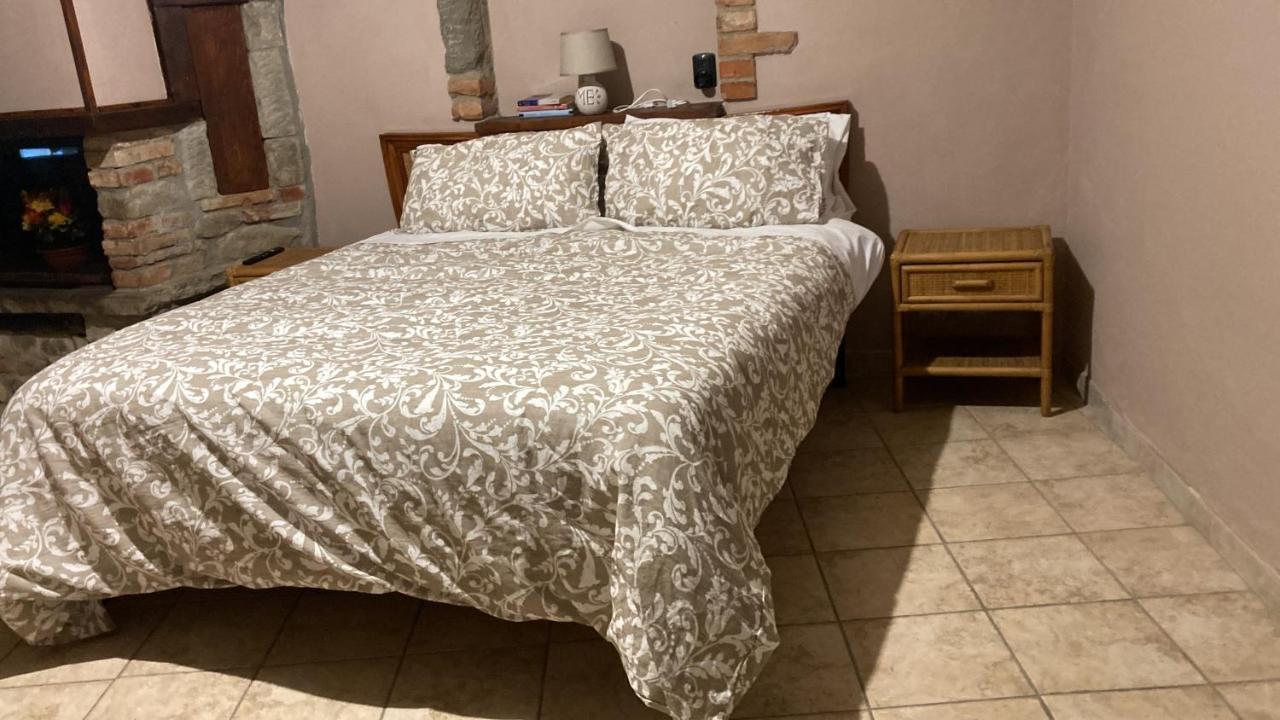 Ferienwohnung Da Valentino E Manuela Barberino di Mugello Exterior foto