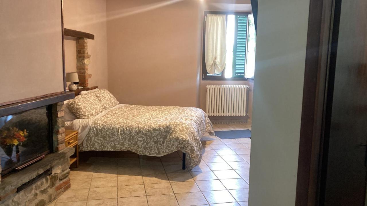 Ferienwohnung Da Valentino E Manuela Barberino di Mugello Exterior foto